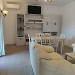 Lunamora 2 *